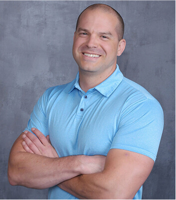 Daniel Mullen headshot