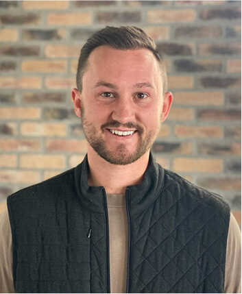 Dillan Lewis headshot