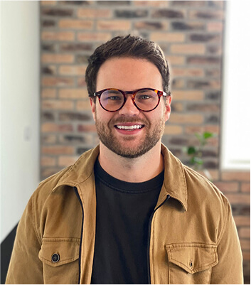 Mitch Wilkes headshot